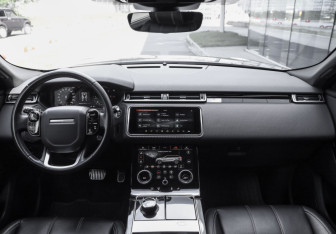 Подержанный автомобиль Land Rover Range Rover Velar 2017 года (14 фото)