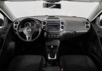 Подержанный автомобиль Volkswagen Tiguan 2014 года (10 фото)