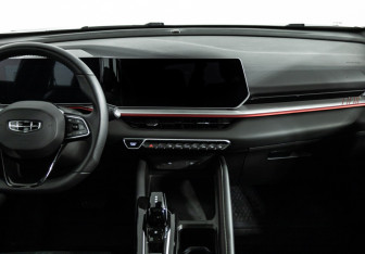 Подержанный автомобиль Geely Coolray 2024 года (14 фото)