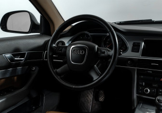 Подержанный автомобиль Audi A6 Sedan 2009 года (15 фото)