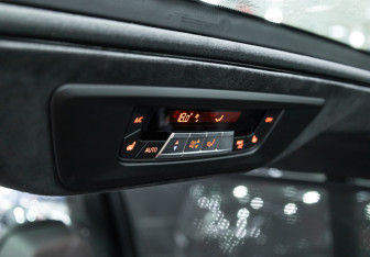 Подержанный автомобиль BMW X7 2023 года (22 фото)