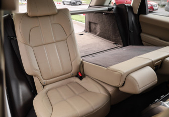 Подержанный автомобиль Land Rover Range Rover Sport 2017 года (33 фото)