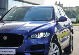 Подержанный автомобиль Jaguar F-Pace 2018 года (2 фото)