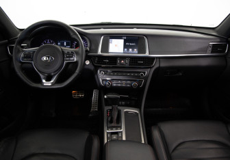 Подержанный автомобиль Kia Optima Sedan 2018 года (9 фото)