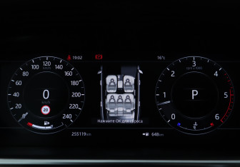 Подержанный автомобиль Land Rover Range Rover 2018 года (20 фото)