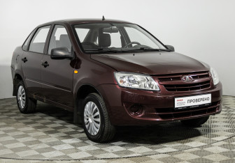 Подержанный автомобиль LADA (ВАЗ) Granta Sedan 2012 года (3 фото)