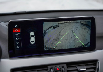 Подержанный автомобиль BMW X1 2018 года (17 фото)