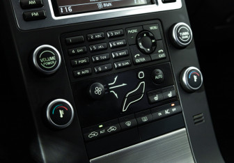 Подержанный автомобиль Volvo S80 2010 года (15 фото)