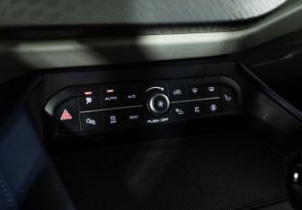 Подержанный автомобиль Haval F7 2023 года (20 фото)