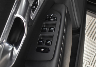 Подержанный автомобиль Volvo V90 Cross Country 2018 года (21 фото)