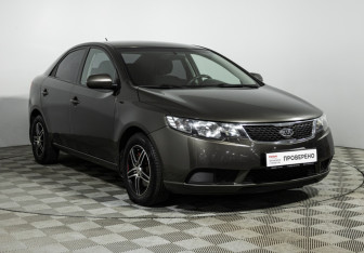 Подержанный автомобиль Kia Cerato Sedan 2010 года (3 фото)