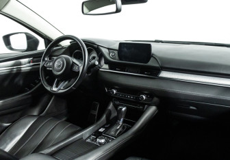 Подержанный автомобиль Mazda 6 Sedan 2019 года (9 фото)