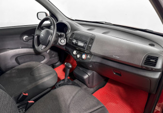 Подержанный автомобиль Nissan Micra Hatchback 2006 года (13 фото)