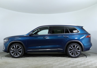 Подержанный автомобиль Geely Monjaro 2023 года (9 фото)
