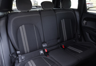 Подержанный автомобиль MINI Countryman 2017 года (30 фото)