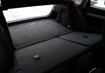 Подержанный автомобиль Audi Q3 2015 года (30 фото)