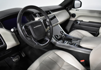 Подержанный автомобиль Land Rover Range Rover Sport 2019 года (9 фото)