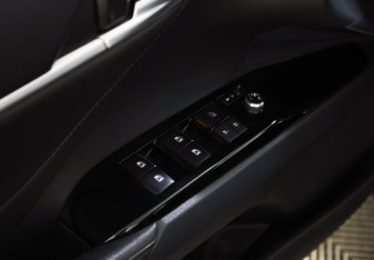 Подержанный автомобиль Toyota Camry Sedan 2019 года (13 фото)