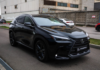 Подержанный автомобиль Lexus NX 2022 года (3 фото)