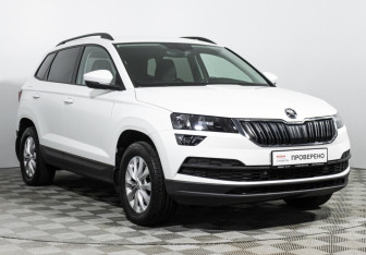 Подержанный автомобиль Skoda Karoq 2021 года (3 фото)
