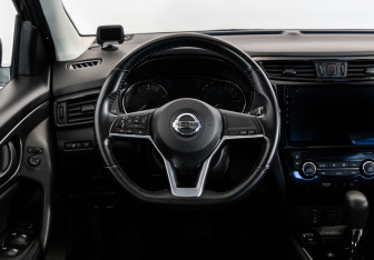 Подержанный автомобиль Nissan Qashqai 2019 года (12 фото)