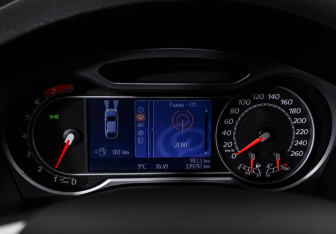 Подержанный автомобиль Ford Mondeo Sedan 2007 года (20 фото)