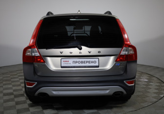 Подержанный автомобиль Volvo XC70 2012 года (6 фото)