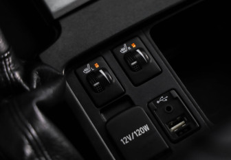 Подержанный автомобиль Toyota Land Cruiser Prado 2014 года (21 фото)