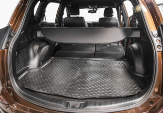 Подержанный автомобиль Toyota RAV4 2016 года (30 фото)