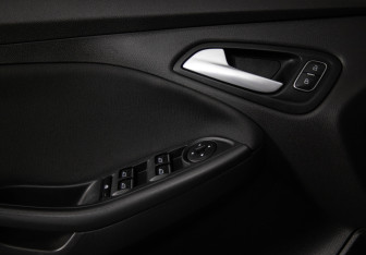 Подержанный автомобиль Ford Focus Sedan 2016 года (14 фото)