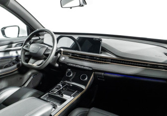 Подержанный автомобиль Exeed LX 2024 года (9 фото)