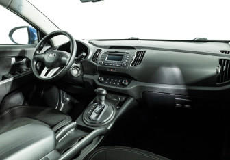 Подержанный автомобиль Kia Sportage 2013 года (9 фото)