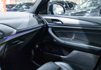 Подержанный автомобиль BMW X4 2019 года (27 фото)