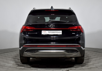 Подержанный автомобиль Hyundai Santa Fe 2021 года (6 фото)