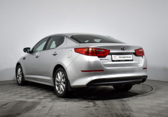 Подержанный автомобиль Kia Optima Sedan 2014 года (7 фото)