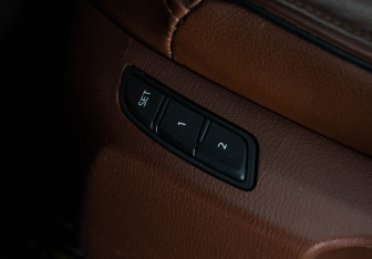 Подержанный автомобиль Mazda CX-9 2019 года (16 фото)