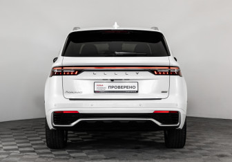 Подержанный автомобиль Geely Monjaro 2024 года (7 фото)