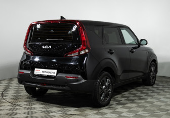 Подержанный автомобиль Kia Soul 2022 года (5 фото)