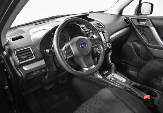 Подержанный автомобиль Subaru Forester Suv 2015 года (9 фото)