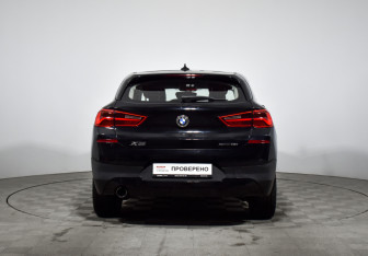 Подержанный автомобиль BMW X2 2019 года (6 фото)
