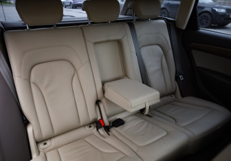 Подержанный автомобиль Audi Q5 2014 года (22 фото)