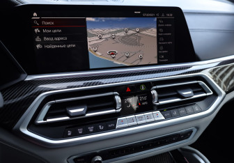 Подержанный автомобиль BMW X5 M 2021 года (20 фото)