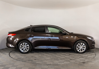Подержанный автомобиль Kia Optima Sedan 2017 года (4 фото)