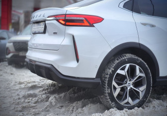 Подержанный автомобиль Haval F7x 2022 года (14 фото)