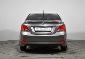 Подержанный автомобиль Hyundai Solaris Sedan 2014 года (6 фото)