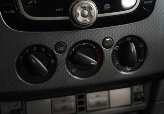 Подержанный автомобиль Ford Focus Hatchback 2011 года (45 фото)