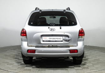 Подержанный автомобиль Hyundai Santa Fe 2007 года (6 фото)