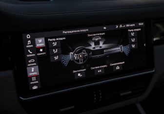 Подержанный автомобиль Porsche Cayenne 2019 года (22 фото)