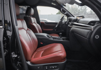 Подержанный автомобиль Lexus LX 2019 года (29 фото)