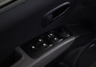 Подержанный автомобиль Hyundai Matrix 2008 года (17 фото)